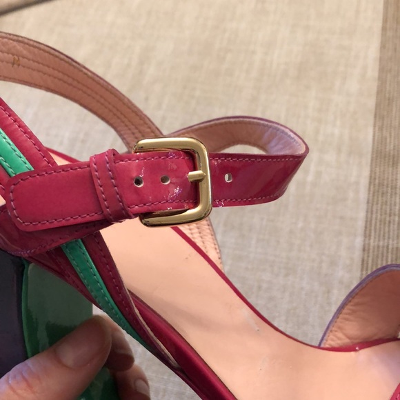 Epic Stuart Weitzman Patent leather wedges - Picture 5 of 12